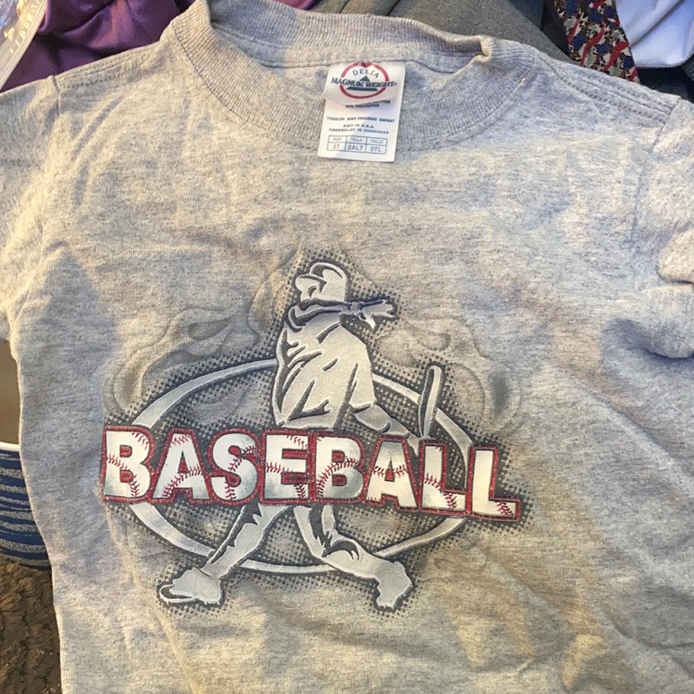 FINAL MARKDOWN Delta short sleeved baseball tee 2t